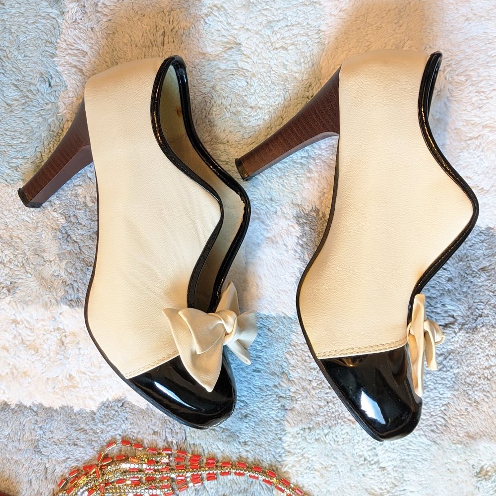 Women's Cream Classic Heels